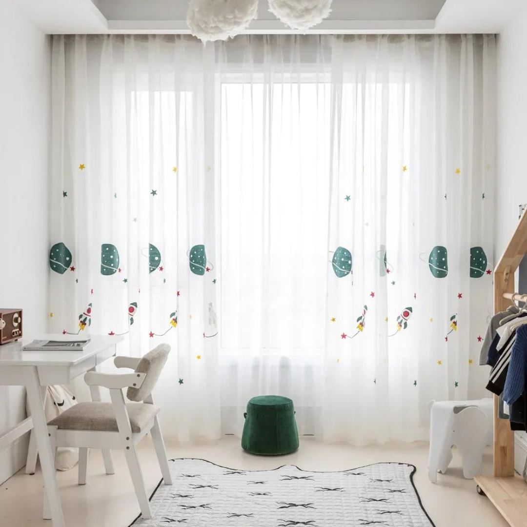 Cortina Tule Universo para Quarto Cortina - 0004 Conceito Kids 150x260cm 