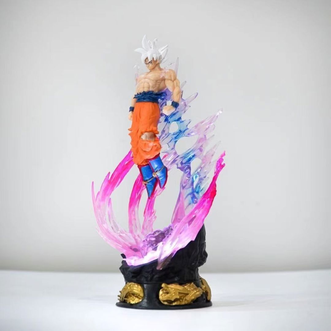 Escultura e Luminária Decorativa Goku Instinto Superior em LED Conceito Kids 