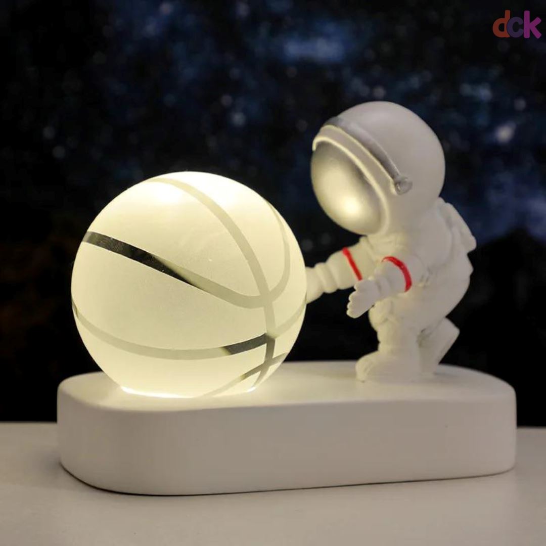 Luminária Bola de Cristal Astronauta USB Decorativo - 0008 Conceito Kids Bola de Basquete 